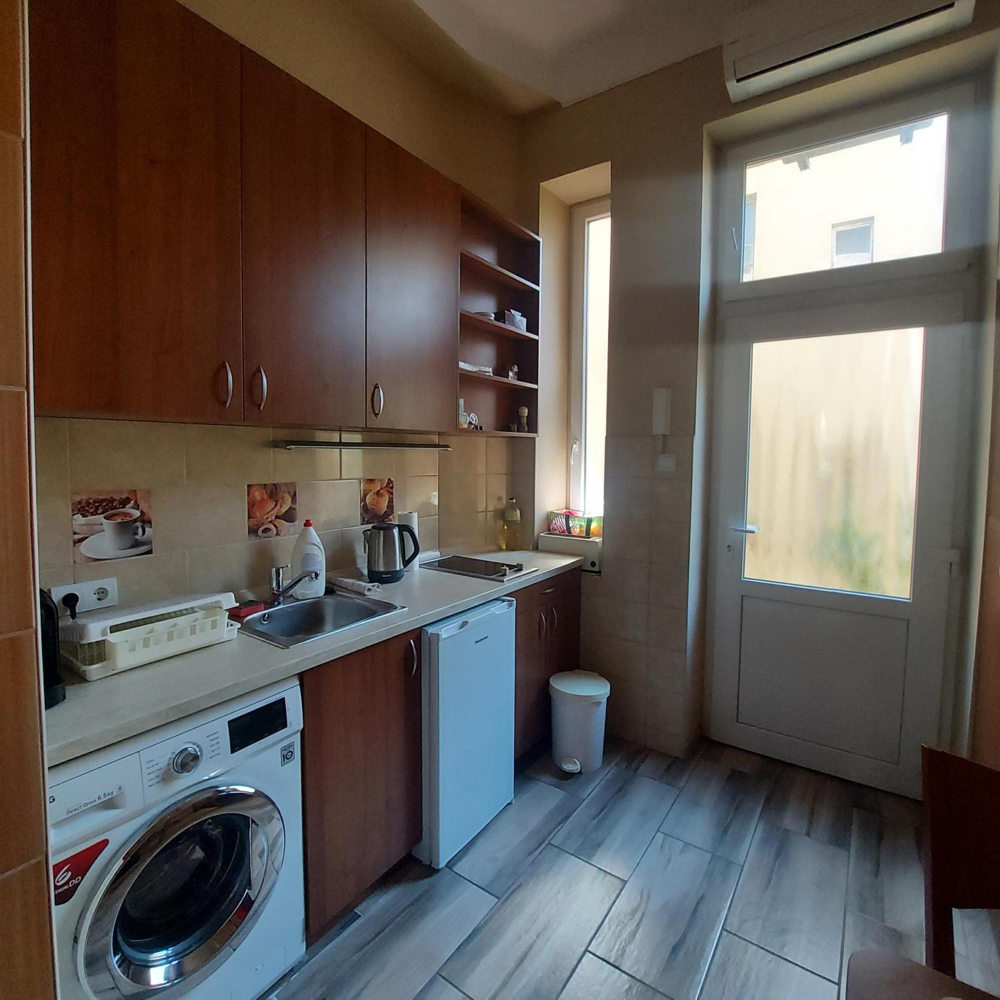Cute Apartment Close To The Center 布达佩斯 外观 照片
